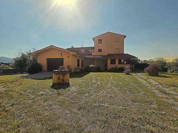 casa indipendente in vendita a Porcari