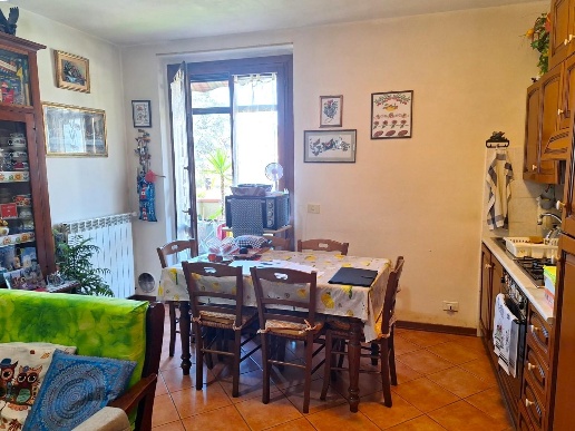 appartamento in vendita a Porcari in zona Rughi