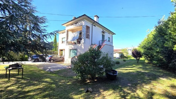 casa indipendente in vendita a Porcari in zona Padule