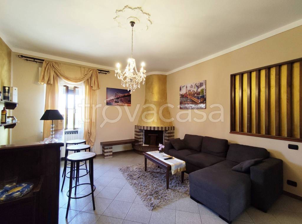 casa indipendente in vendita a Porcari in zona Padule