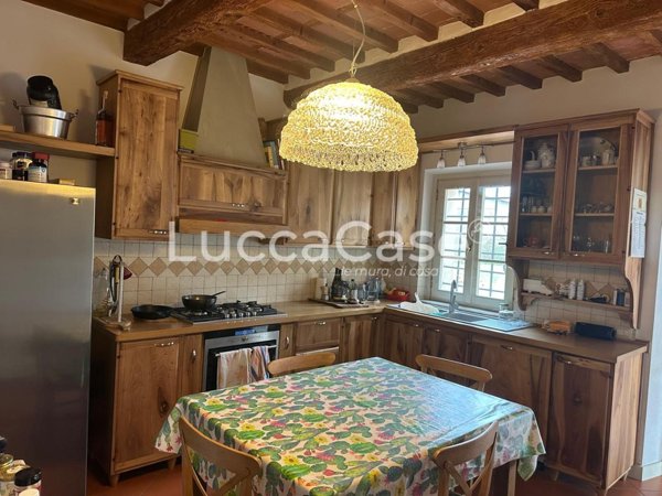 casa indipendente in vendita a Porcari in zona Rughi