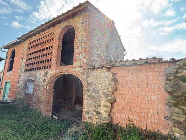 casa indipendente in vendita a Porcari in zona Padule