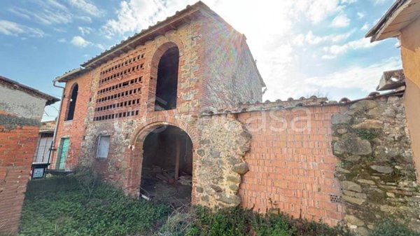 casa indipendente in vendita a Porcari in zona Padule