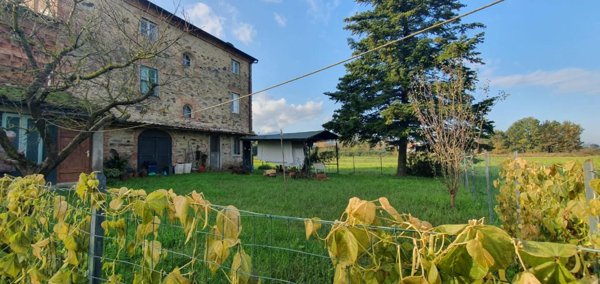 casa indipendente in vendita a Porcari in zona Padule