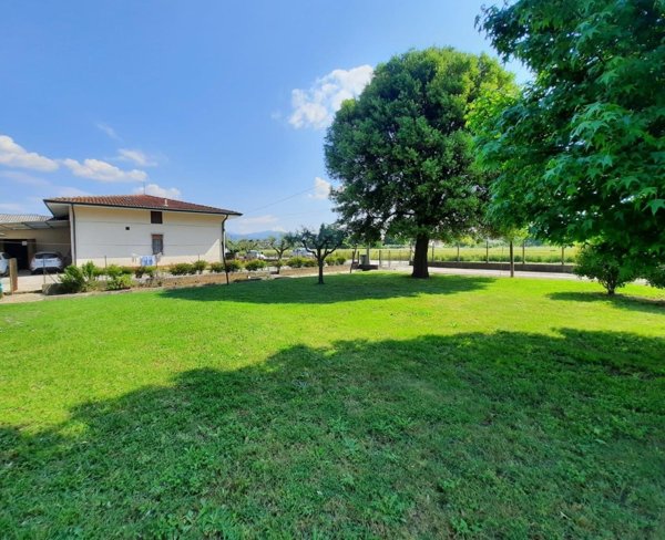 casa indipendente in vendita a Porcari