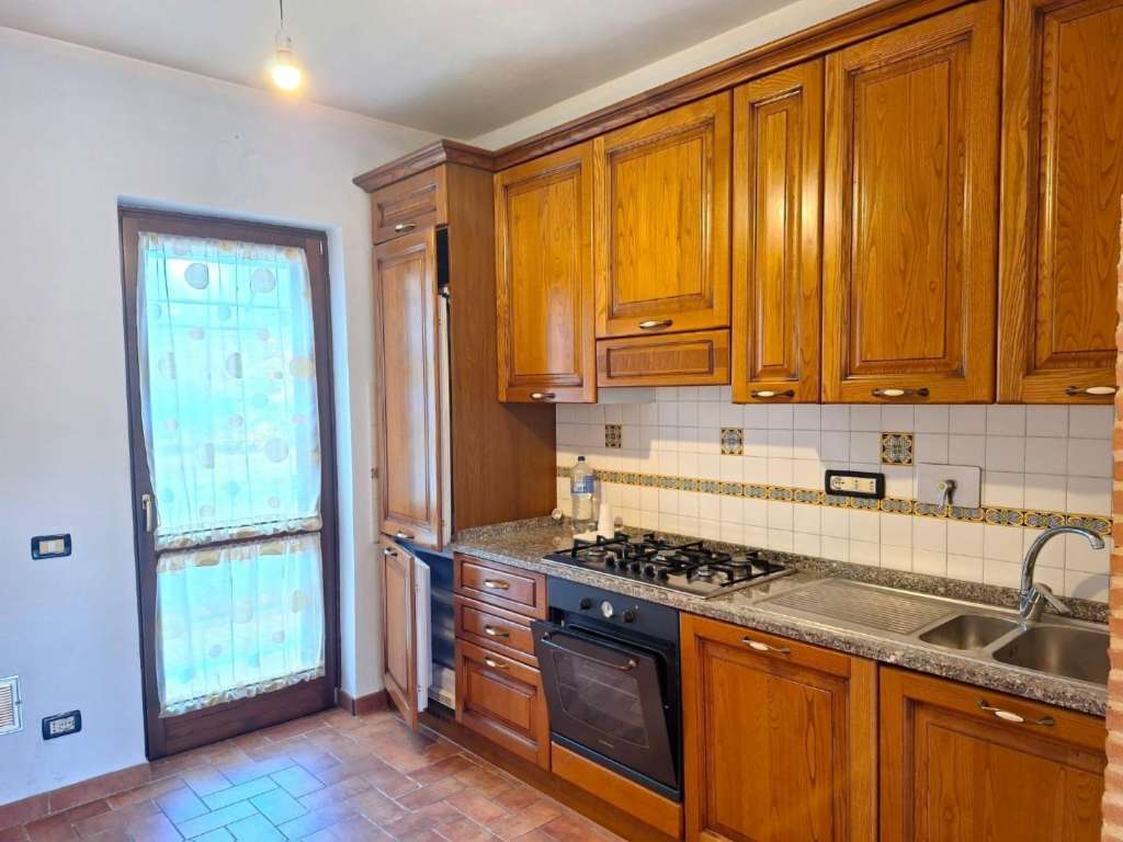 casa indipendente in vendita a Porcari in zona Rughi