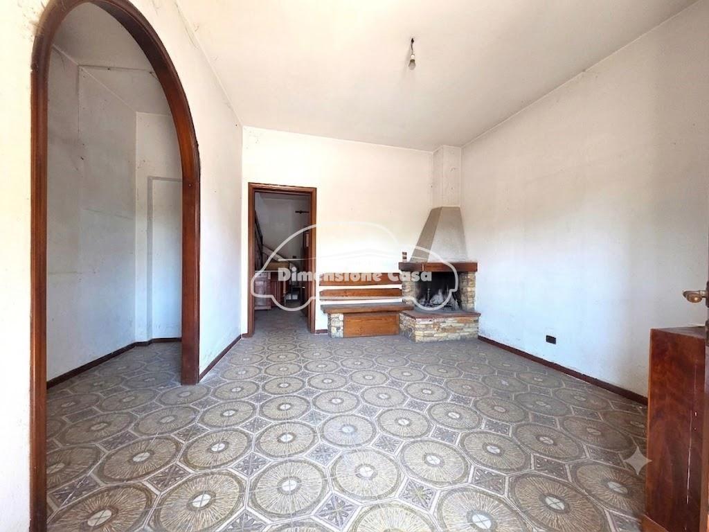 casa indipendente in vendita a Porcari in zona Rughi
