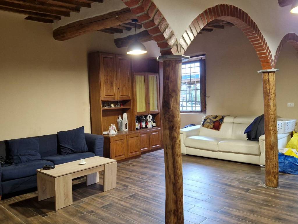 casa indipendente in vendita a Porcari in zona Rughi