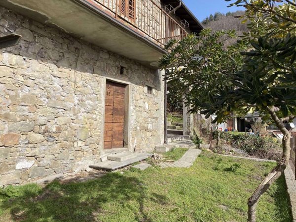 casa indipendente in vendita a San Romano in Garfagnana