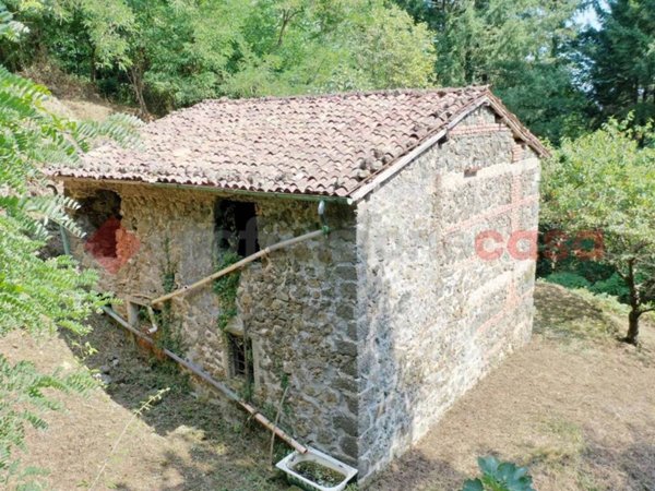 casa indipendente in vendita a San Romano in Garfagnana in zona Villetta