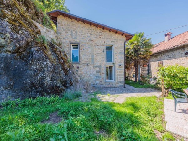 casa indipendente in vendita a San Romano in Garfagnana