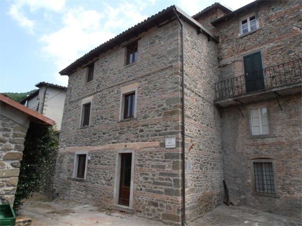 casa indipendente in vendita a San Romano in Garfagnana