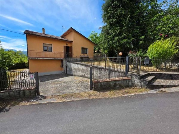 casa indipendente in vendita a San Romano in Garfagnana