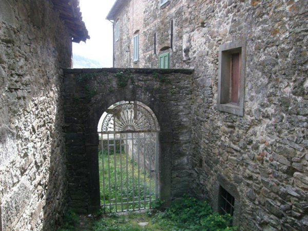 casa indipendente in vendita a San Romano in Garfagnana in zona Sillicagnana