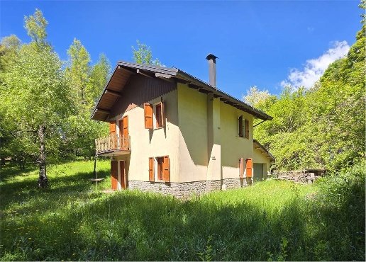 casa indipendente in vendita a San Romano in Garfagnana