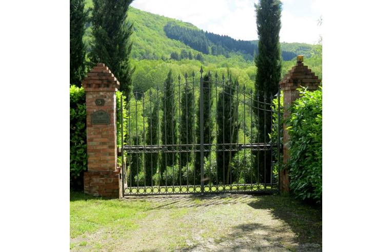 casa indipendente in vendita a San Romano in Garfagnana in zona Naggio