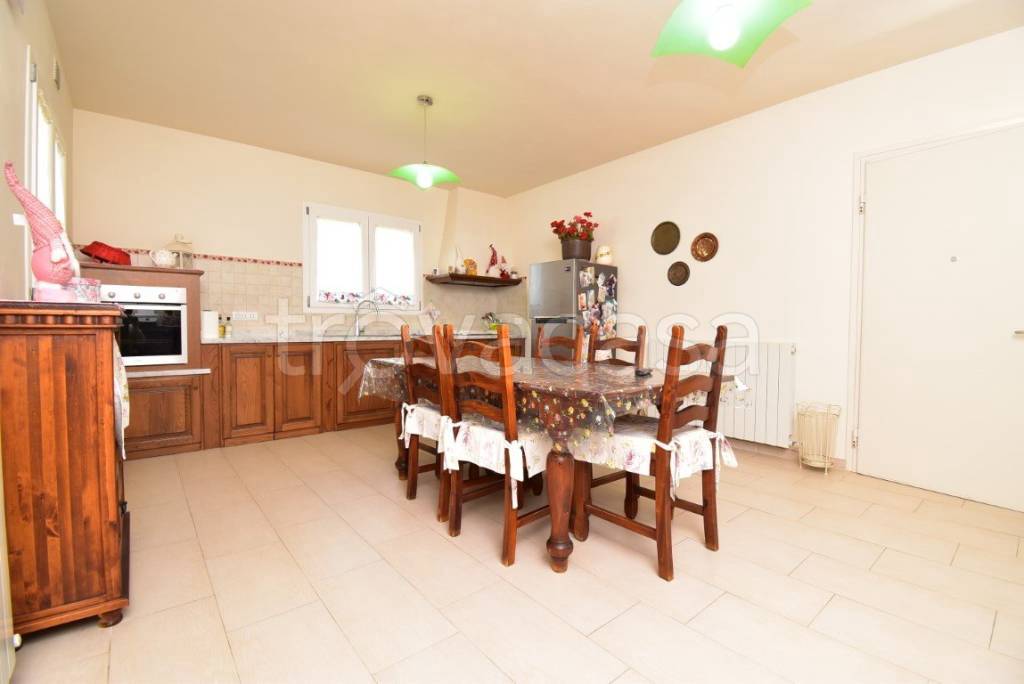 casa indipendente in vendita a Seravezza in zona Querceta