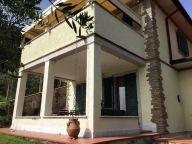 casa indipendente in vendita a Seravezza in zona Ripa