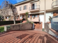 casa indipendente in vendita a Seravezza in zona Querceta
