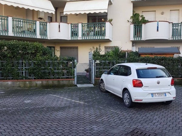 appartamento in vendita a Seravezza in zona Querceta