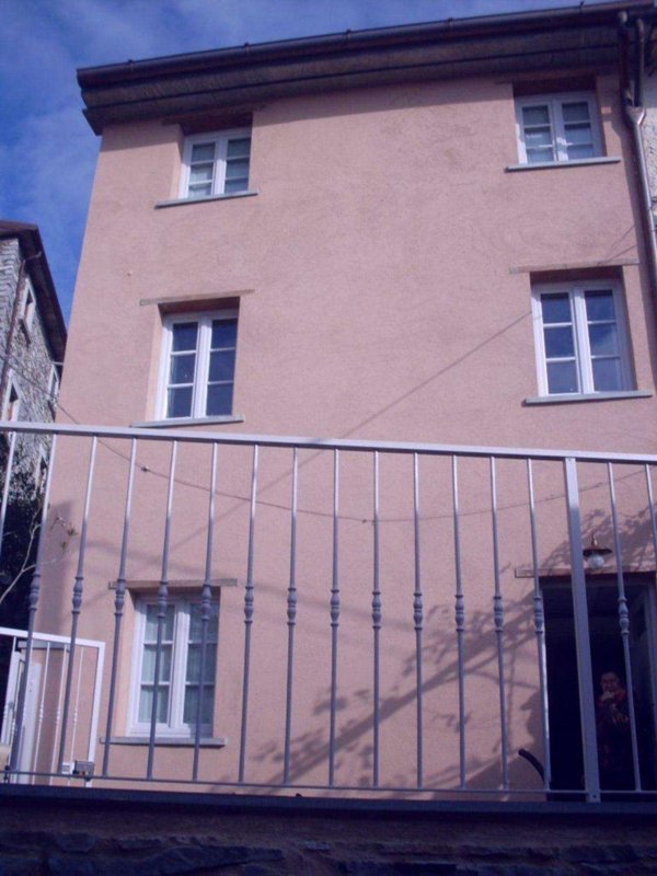 intera palazzina in vendita a Seravezza