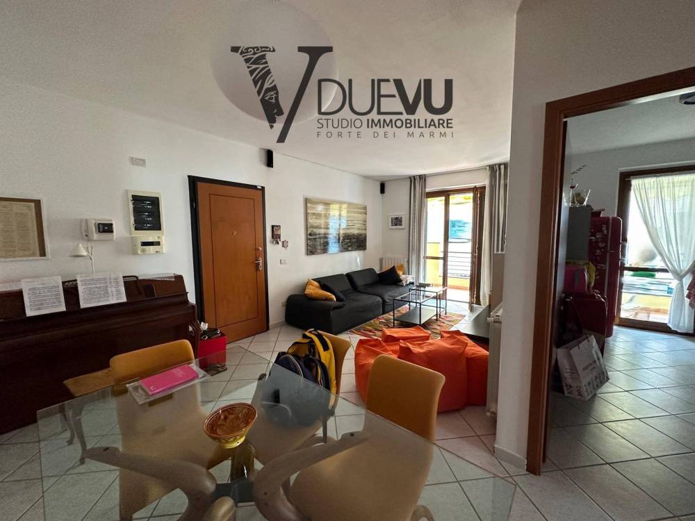 appartamento in vendita a Seravezza in zona Querceta