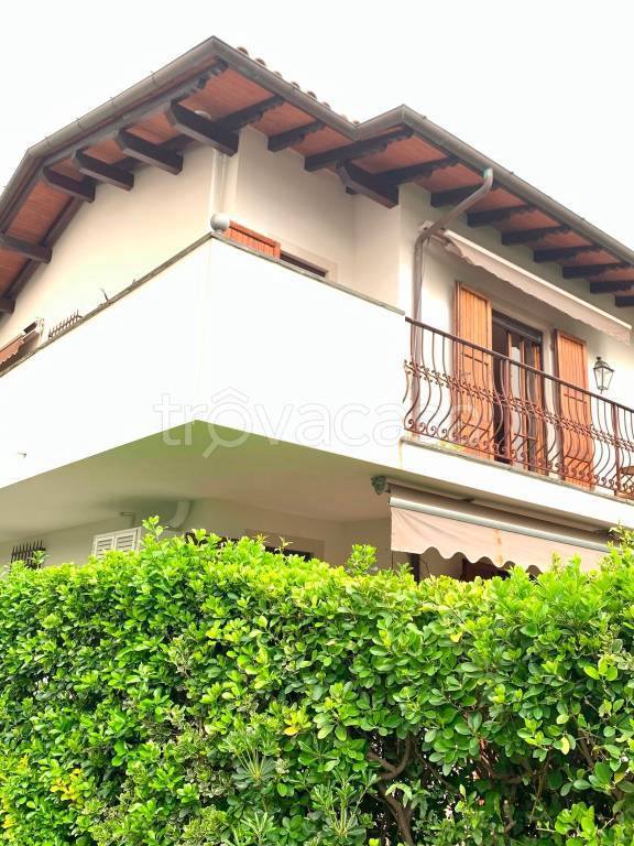 appartamento in vendita a Seravezza in zona Querceta