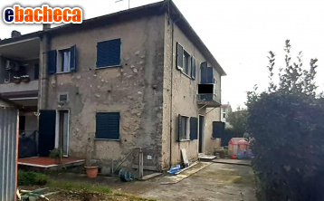 casa indipendente in vendita a Seravezza in zona Pozzi