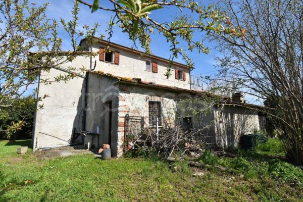 casa indipendente in vendita a Seravezza in zona Querceta