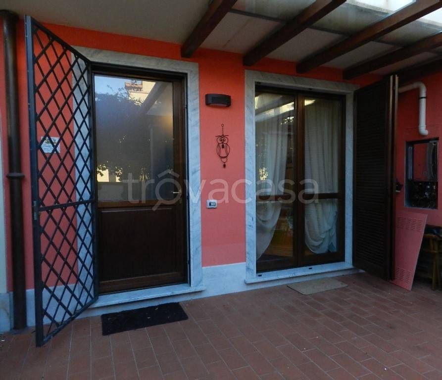 casa indipendente in vendita a Seravezza in zona Querceta