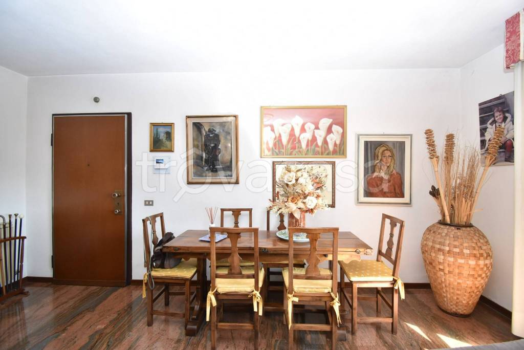 appartamento in vendita a Seravezza in zona Querceta