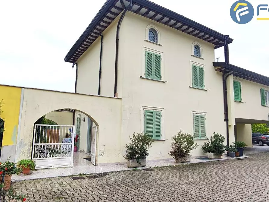 casa indipendente in vendita a Seravezza in zona Pozzi