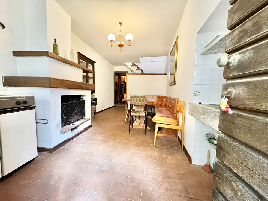 casa indipendente in vendita a Seravezza