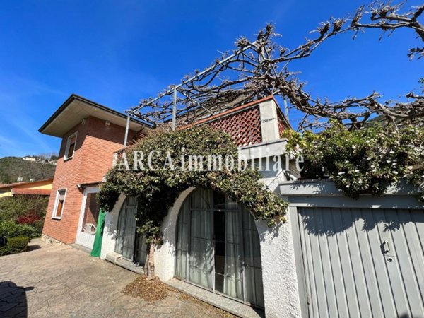 casa indipendente in vendita a Seravezza