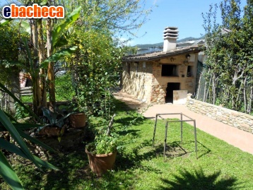 casa indipendente in vendita a Seravezza in zona Querceta