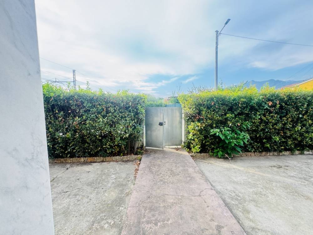 casa indipendente in vendita a Seravezza