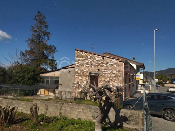 negozio in vendita a Seravezza in zona Pozzi