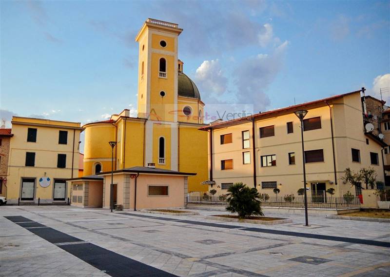 ufficio in vendita a Seravezza in zona Querceta