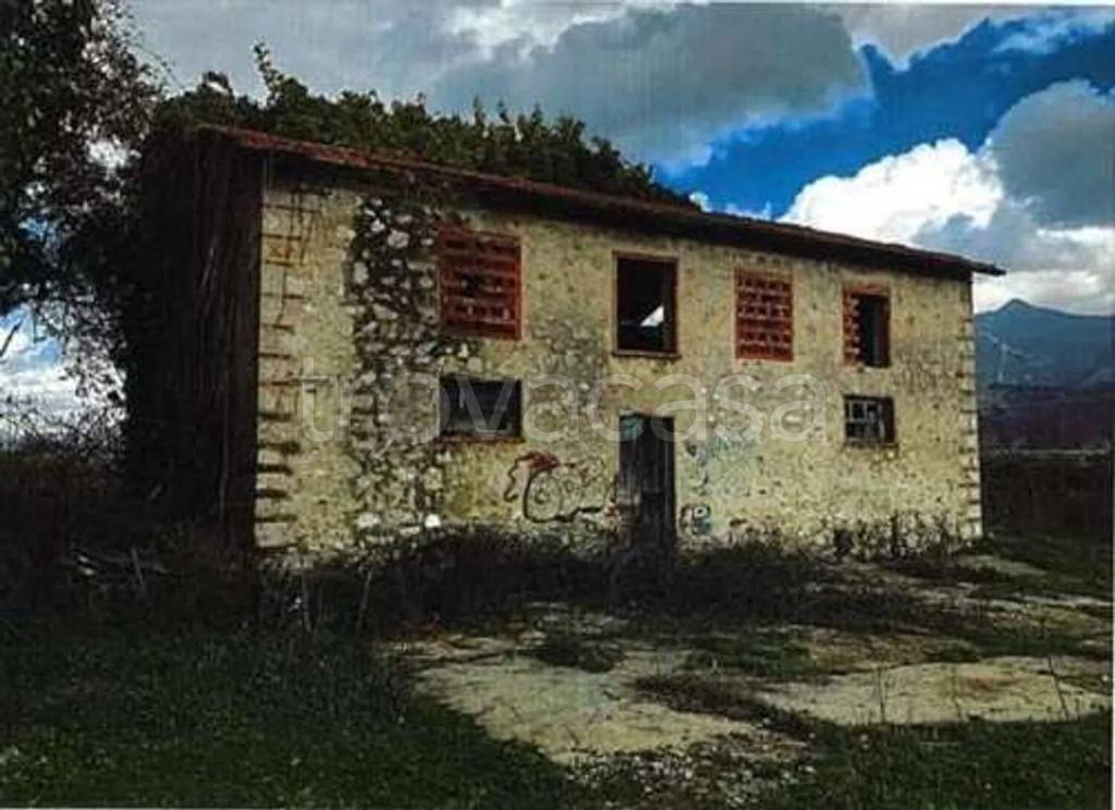 casa indipendente in vendita a Seravezza