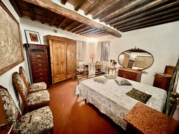 casa indipendente in vendita a Seravezza