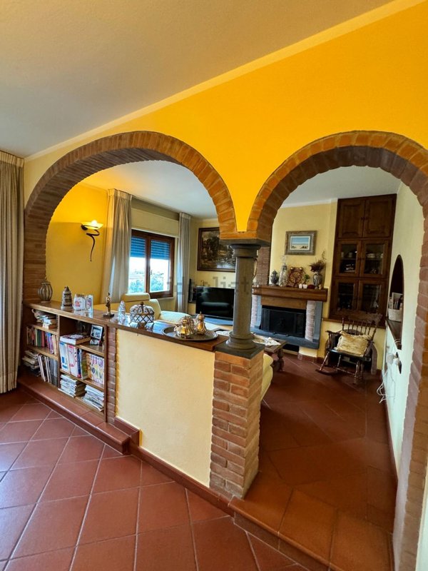 appartamento in vendita a Seravezza in zona Querceta