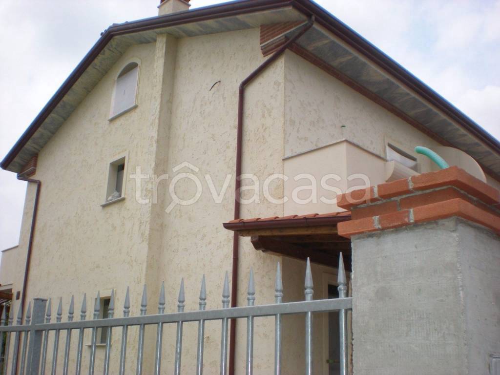 casa indipendente in vendita a Seravezza