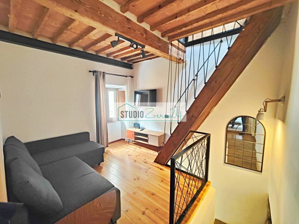 casa indipendente in vendita a Seravezza