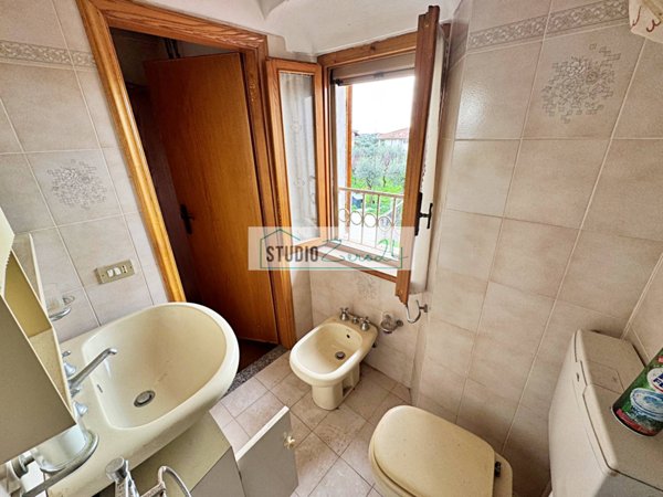 casa indipendente in vendita a Seravezza in zona Pozzi