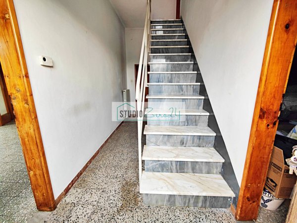casa indipendente in vendita a Seravezza in zona Querceta