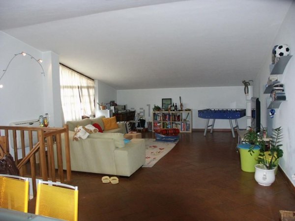 casa indipendente in vendita a Seravezza