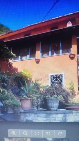 appartamento in vendita a Seravezza in zona Basati