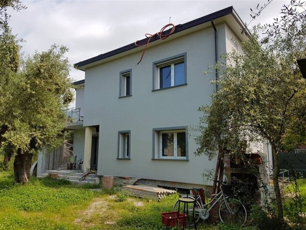 casa indipendente in vendita a Seravezza in zona Minazzana