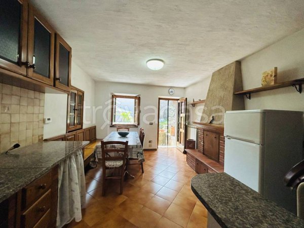 casa indipendente in vendita a Seravezza