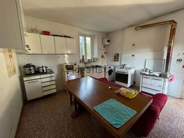 quadrivano in vendita a Seravezza in zona Pozzi
